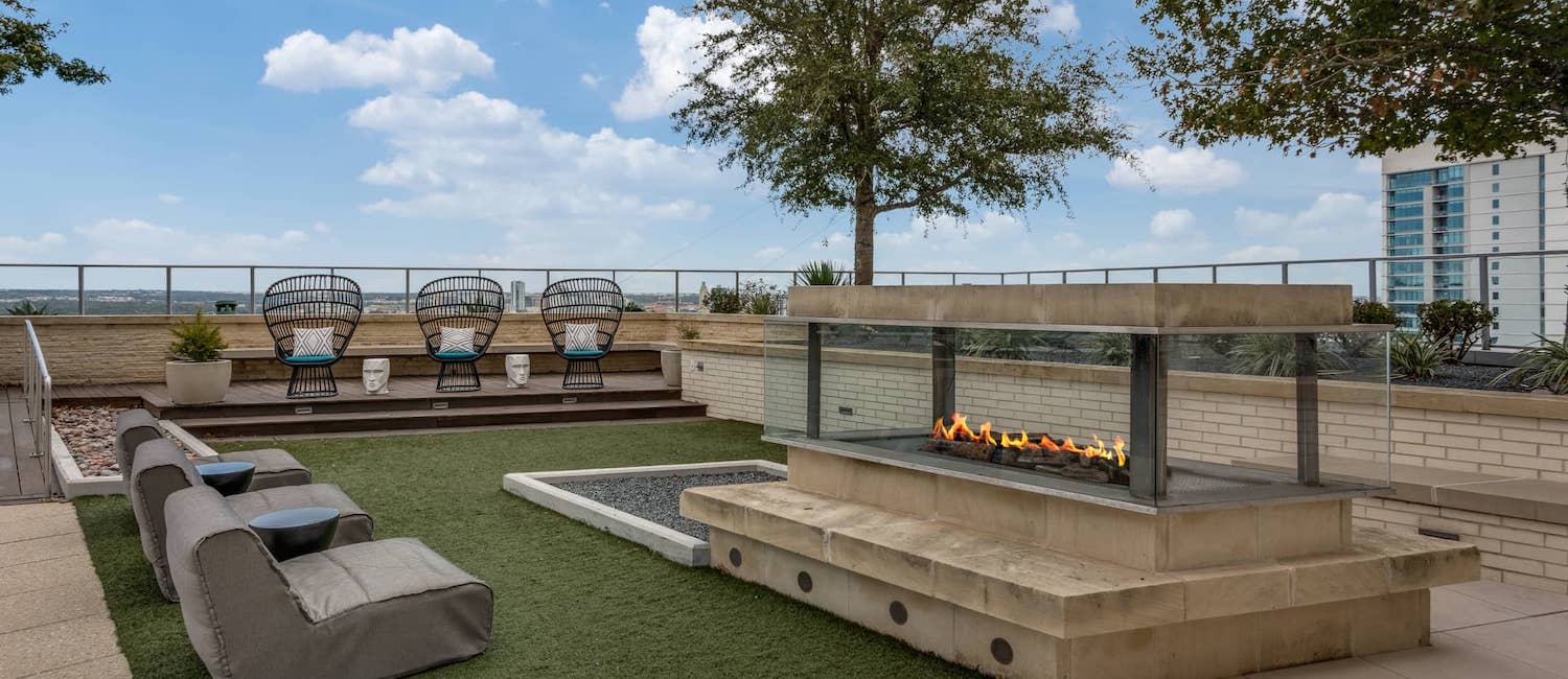 Image for Best Apartment Rooftops in Austin
