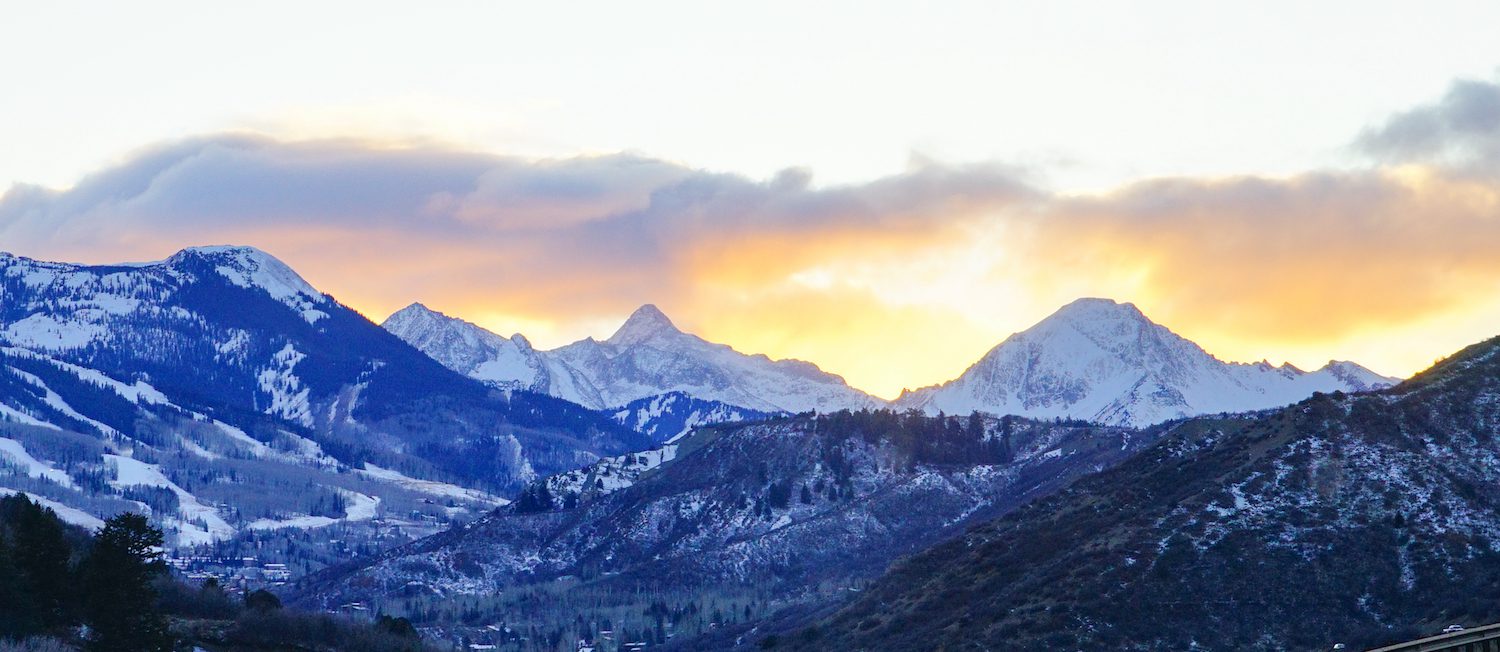 Image for Should I Move to Denver, CO? 11 Pros and Cons to Consider