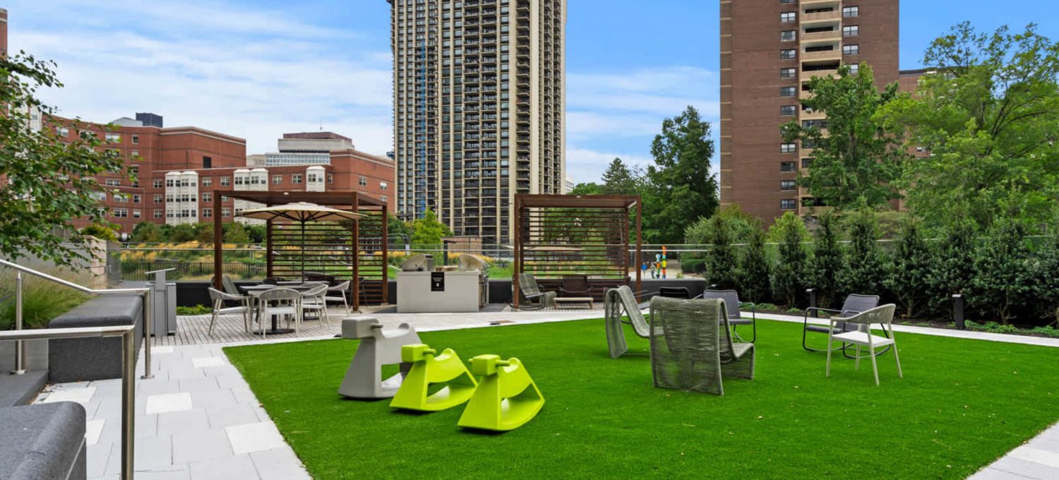 Image for 10 Gorgeous Apartment Courtyards and Gardens in Boston