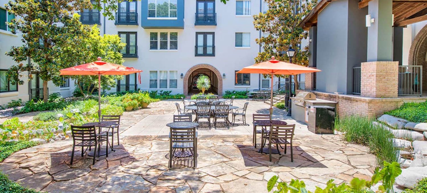 Image for 10 Gorgeous Apartment Courtyards and Gardens in Dallas