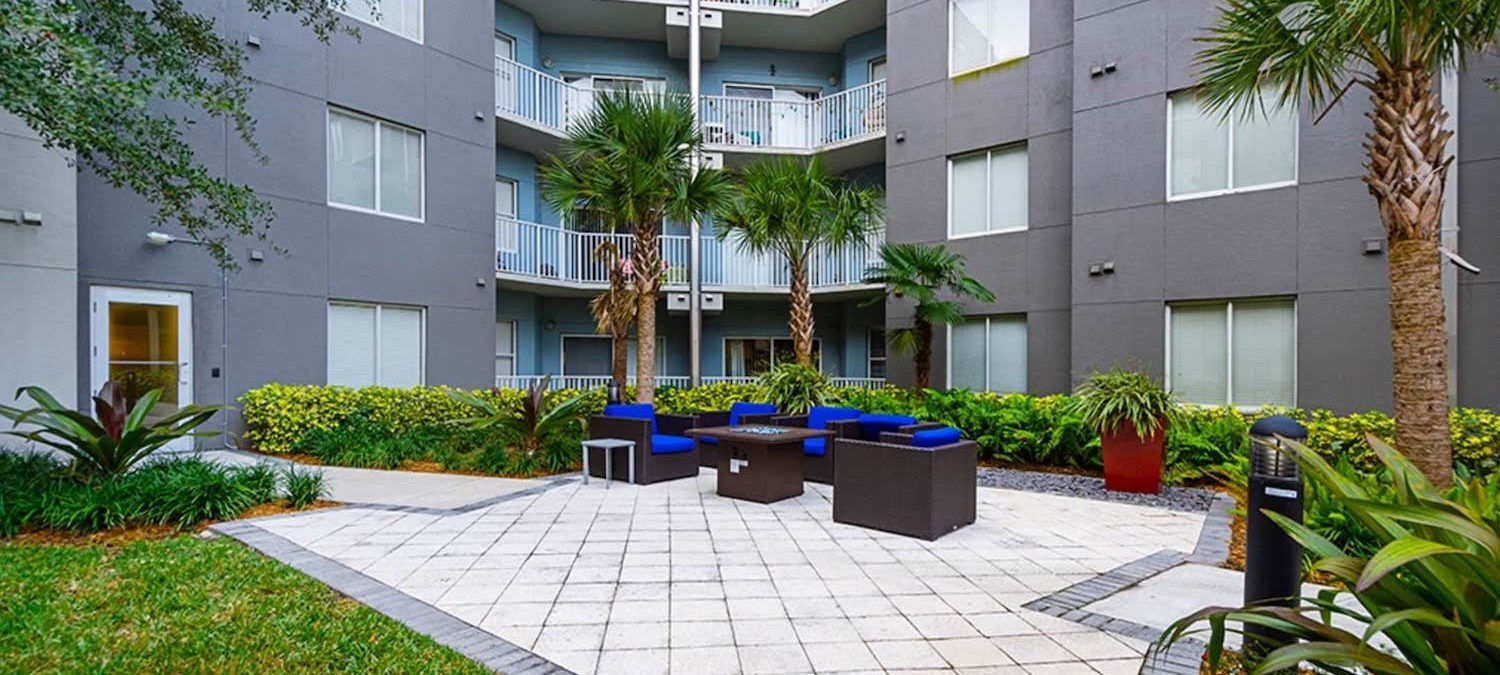 Image for 10 Gorgeous Apartment Courtyards and Gardens in Tampa