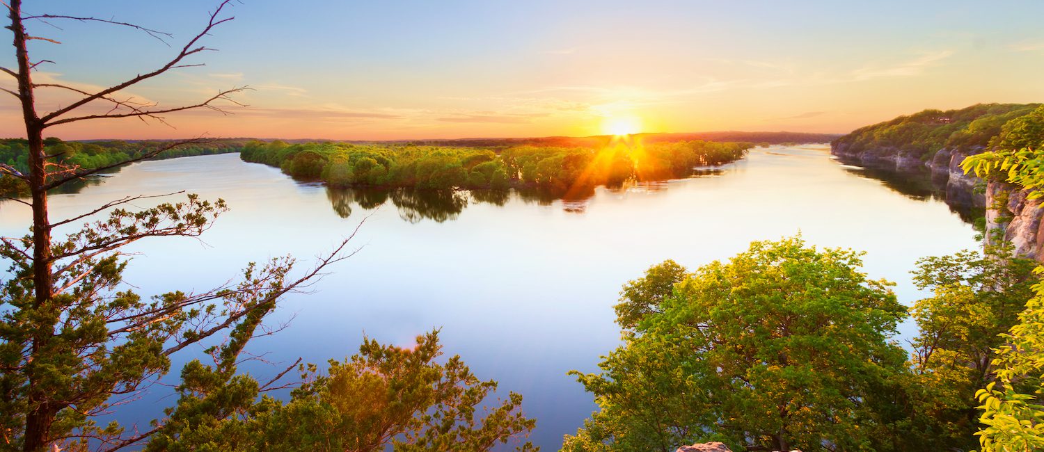 Image for Cost of Living in Missouri: Average Rent, Groceries, Utilities, and More