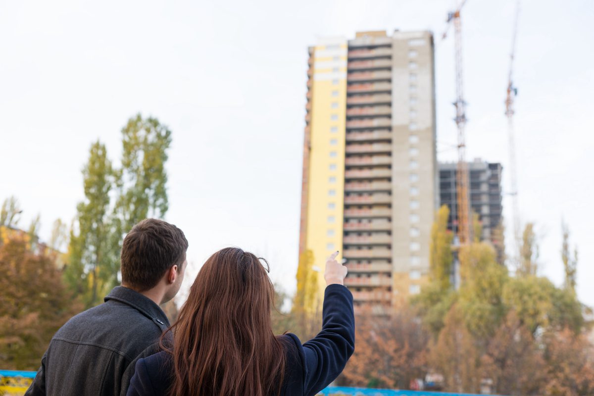 Scope out the neighborhood before you look at an apartment.