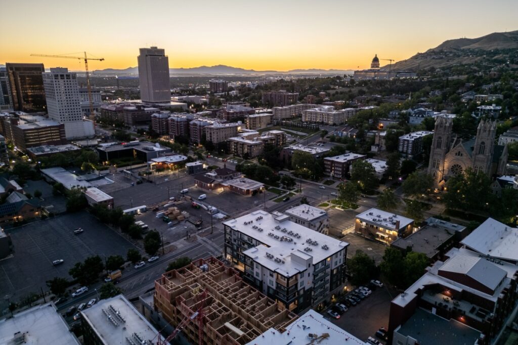 A clear night in Salt Lake City, UT