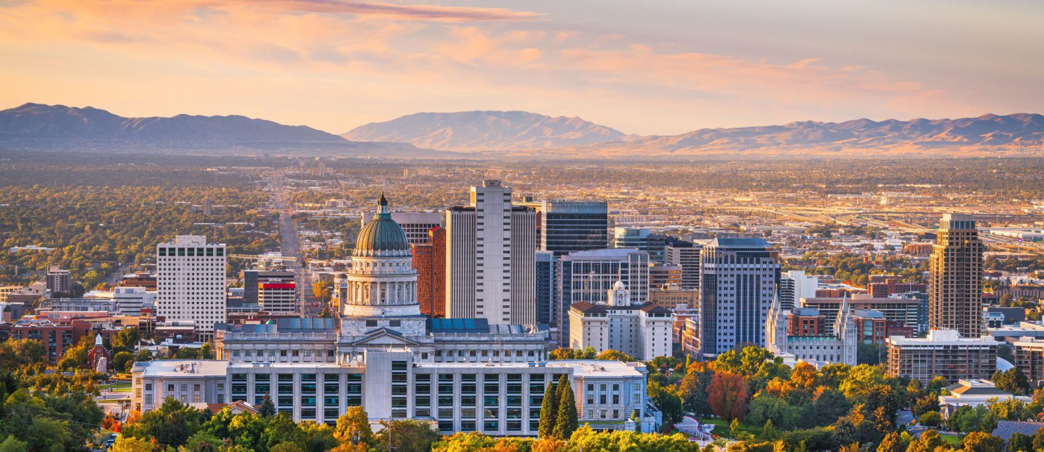 The stunning skyline of Salt Lake City, a Utah town full of pros and cons